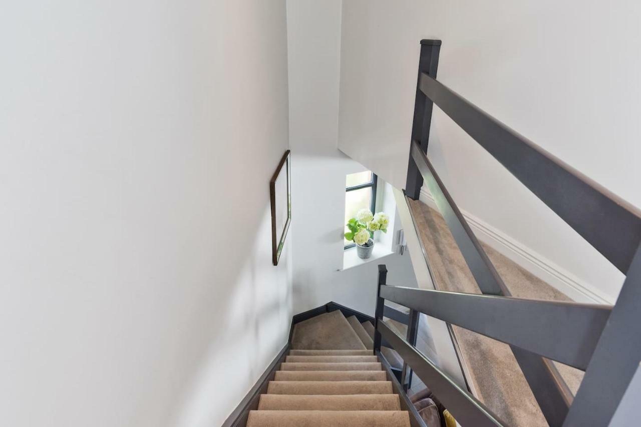The Edge Suite - Hiphipstay Dublin Exteriér fotografie